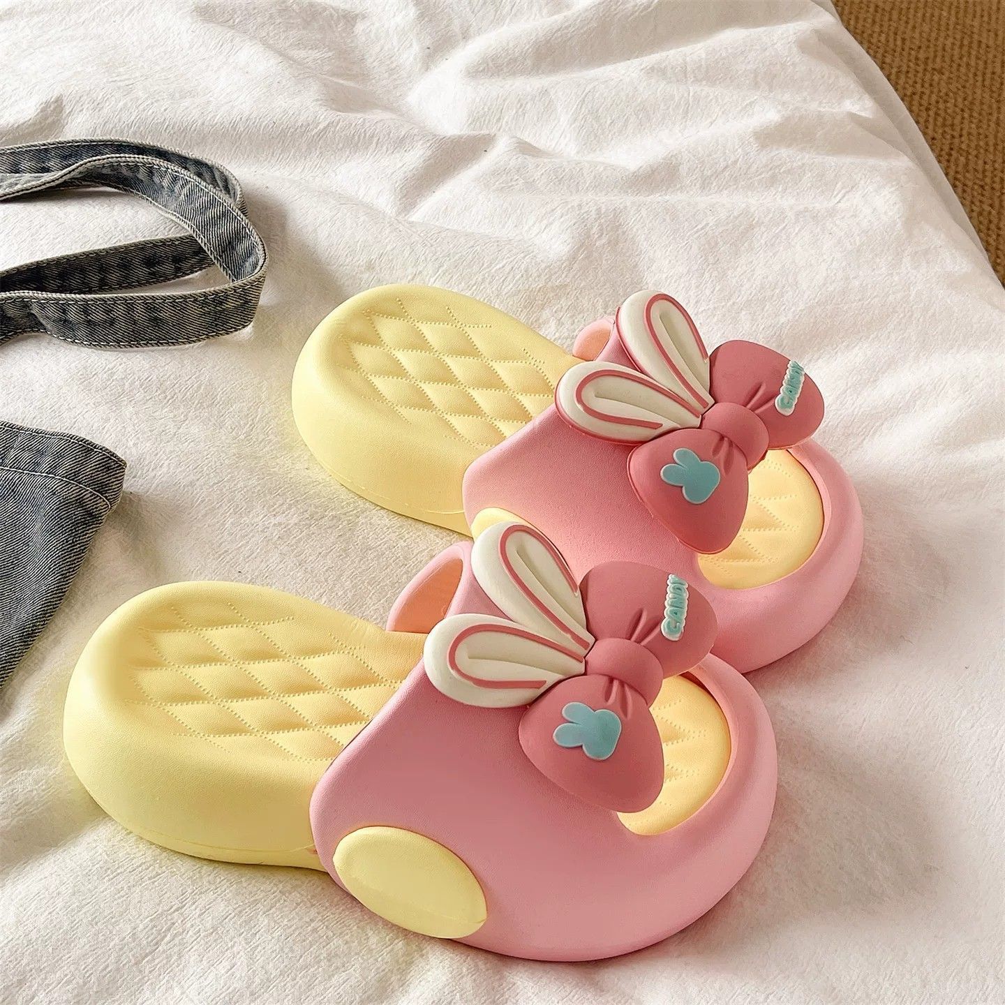Cute Bow Rabbit Ear Platform S - مراجعة Cotton Candy Cone وسعره