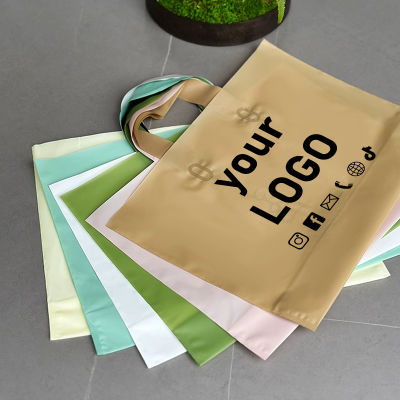 Matte Handbag Clothing Store C - مراجعة Event Party Shop وسعره
